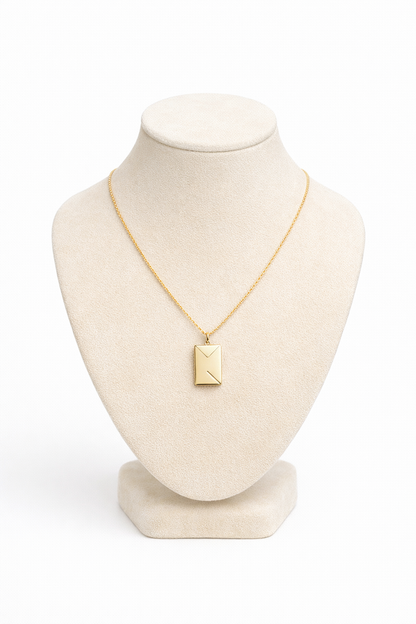 Collana Ciondolo Lettera Apribile in Acciaio Lucido – Incisione Personalizzata | EvermadeLab